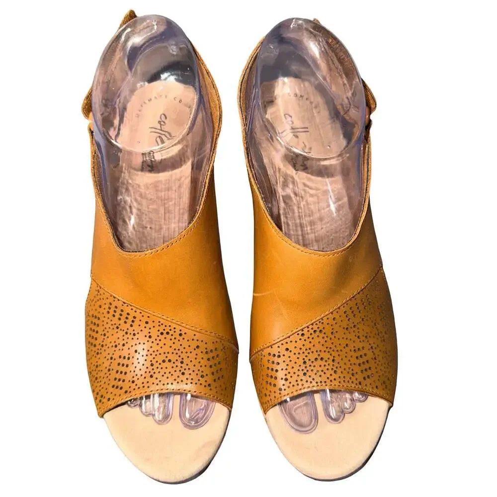 Clarks Collection Tan Leather Perforated Wedge Sandals Women's Size 7.5